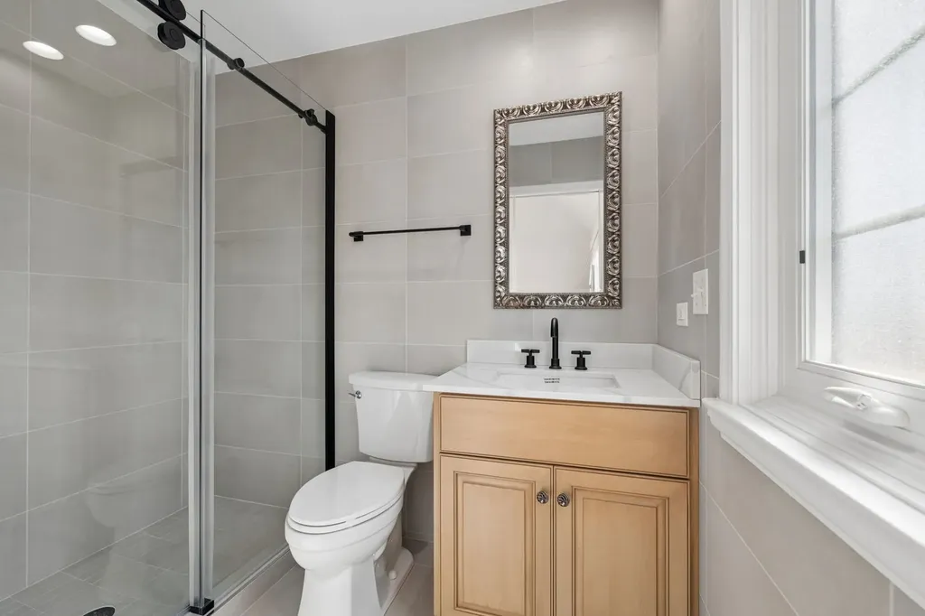 824 Megan Court Westmont IL 60559