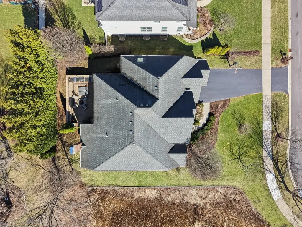 824 Megan Court Westmont IL 60559