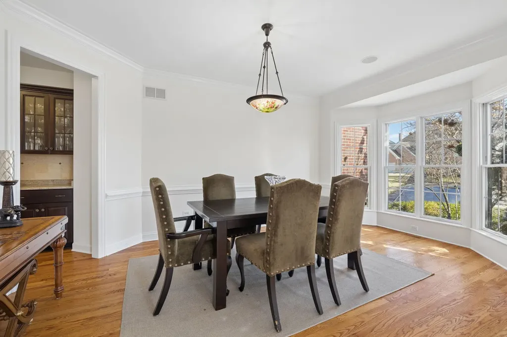 824 Megan Court Westmont IL 60559
