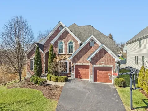824 Megan Court Westmont IL 60559