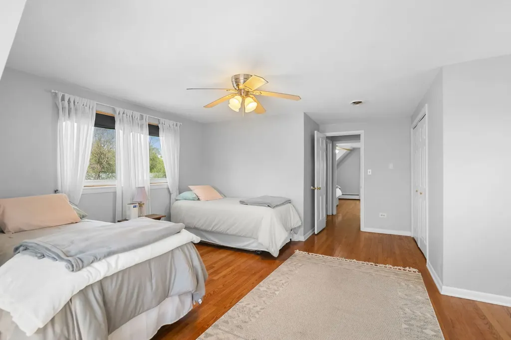 1080 Cardinal Drive S Lake Zurich IL 60047