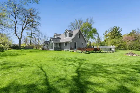 1080 Cardinal Drive S Lake Zurich IL 60047
