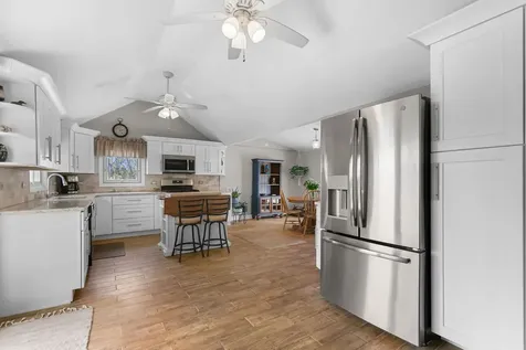 1080 Cardinal Drive S Lake Zurich IL 60047