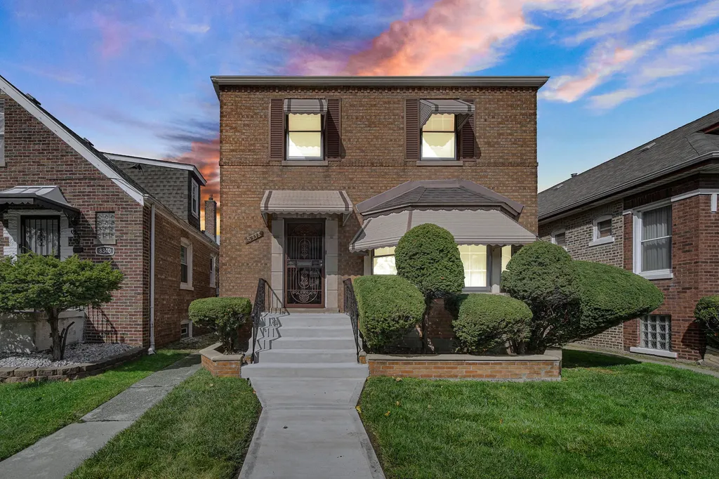8338 South Yates Boulevard Chicago IL 60617