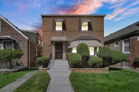 8338 South Yates Boulevard Chicago IL 60617