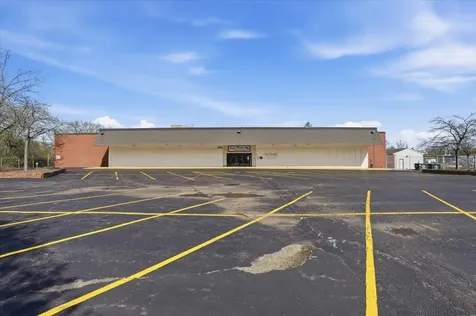 1301 South Lewis Avenue Waukegan IL 60085
