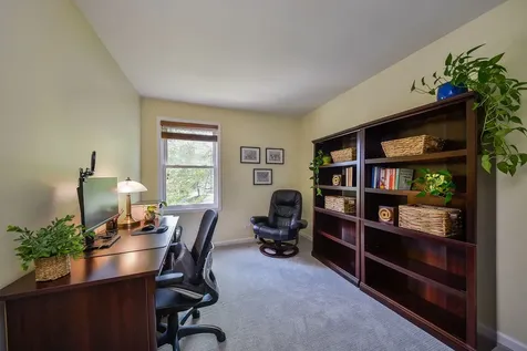 1143 Woodlake Drive Carol Stream IL 60188