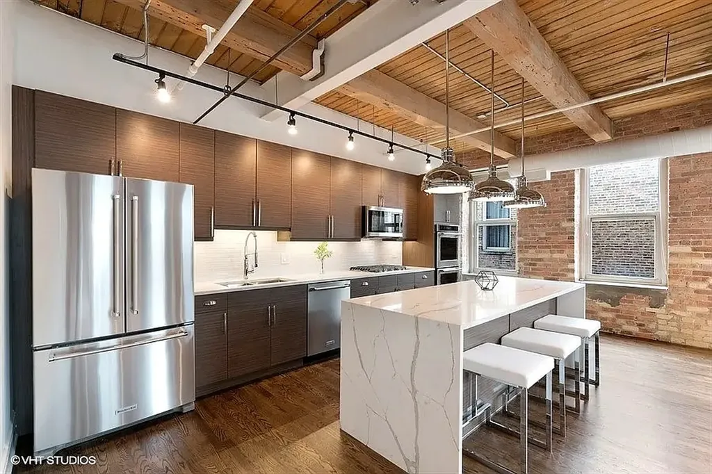 420 South Clinton Street Chicago IL 60607