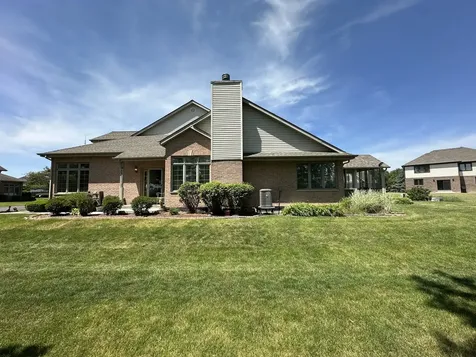 6620 Pond View Drive Tinley Park IL 60477