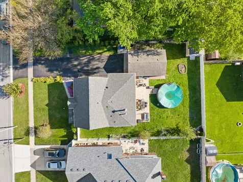 8208 Natoma Avenue Burbank IL 60459