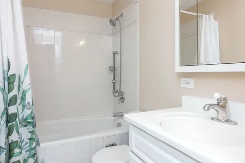 6708 West 107th Street Chicago Ridge IL 60415