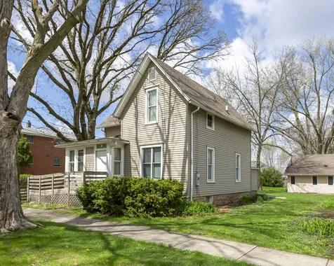 421 Prospect Street Dekalb IL 60115
