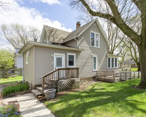 421 Prospect Street Dekalb IL 60115