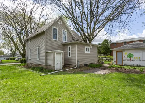 421 Prospect Street Dekalb IL 60115