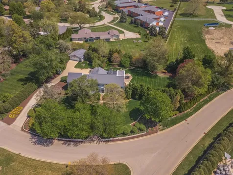 27 Country Club Place Bloomington IL 61701