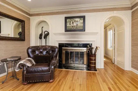 27 Country Club Place Bloomington IL 61701