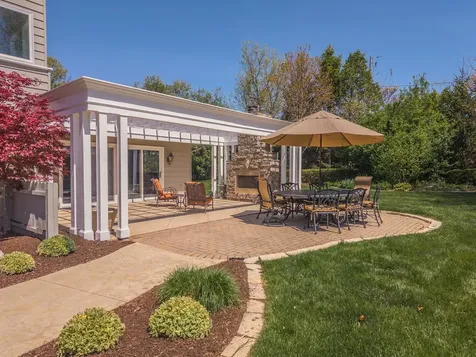 27 Country Club Place Bloomington IL 61701