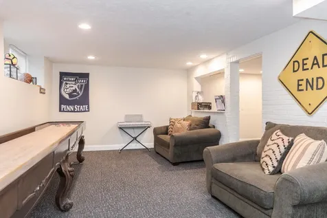 27 Country Club Place Bloomington IL 61701