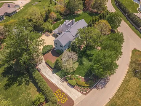 27 Country Club Place Bloomington IL 61701