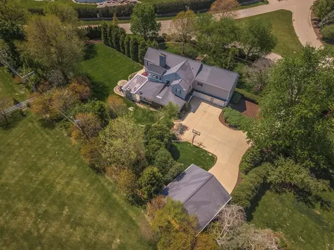 27 Country Club Place Bloomington IL 61701