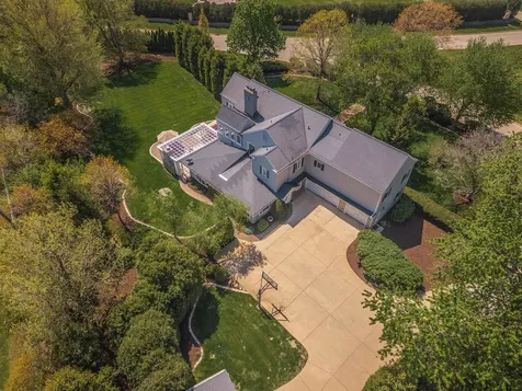 27 Country Club Place Bloomington IL 61701