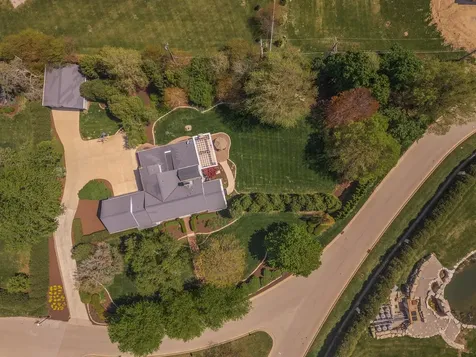 27 Country Club Place Bloomington IL 61701