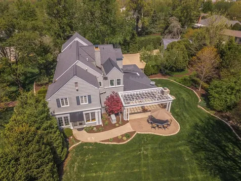 27 Country Club Place Bloomington IL 61701