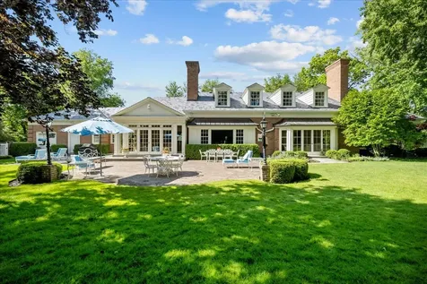 675 East Woodland Road Lake Forest IL 60045