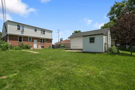 17931 West Gages Lake Road Grayslake IL 60030