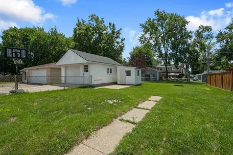 17931 West Gages Lake Road Grayslake IL 60030