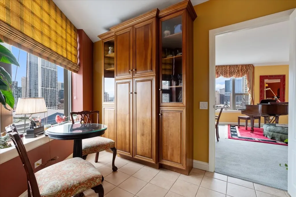 501 North Clinton Street Chicago IL 60654
