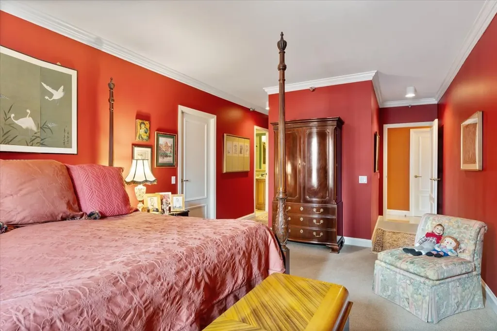 501 North Clinton Street Chicago IL 60654