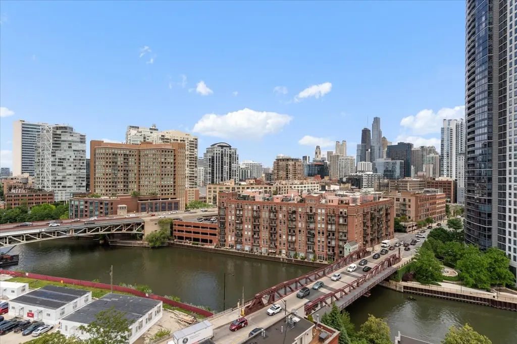501 North Clinton Street Chicago IL 60654
