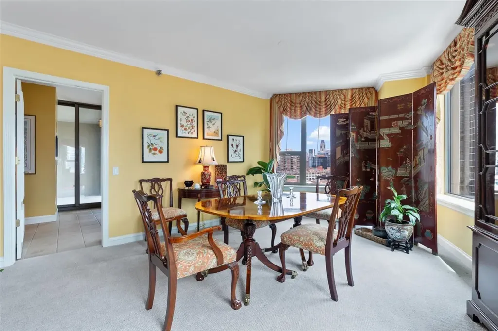501 North Clinton Street Chicago IL 60654
