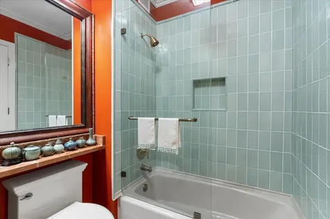 501 North Clinton Street Chicago IL 60654
