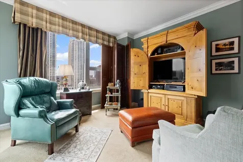 501 North Clinton Street Chicago IL 60654