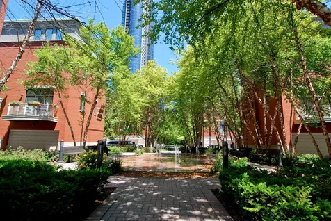 501 North Clinton Street Chicago IL 60654