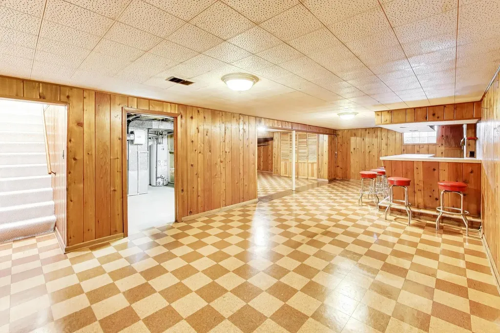 3N361 North Howard Avenue Elmhurst IL 60126