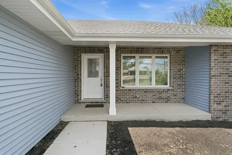 1220 Dixie Highway Beecher IL 60401