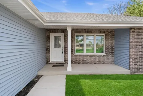 1220 Dixie Highway Beecher IL 60401
