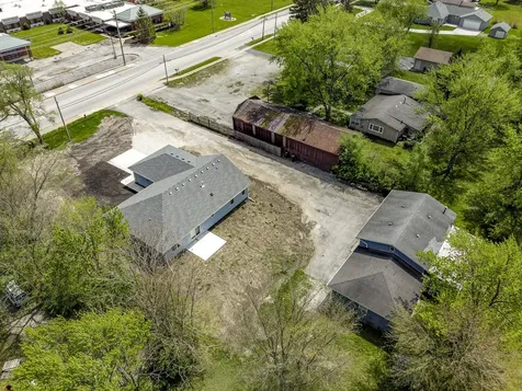 1220 Dixie Highway Beecher IL 60401