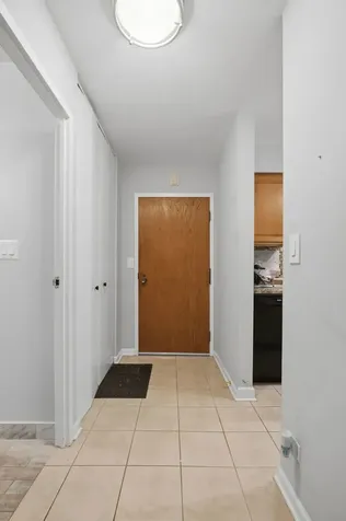 1615 East Central Road Arlington Heights IL 60005