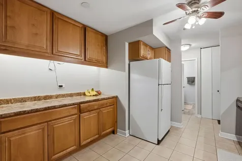 1615 East Central Road Arlington Heights IL 60005