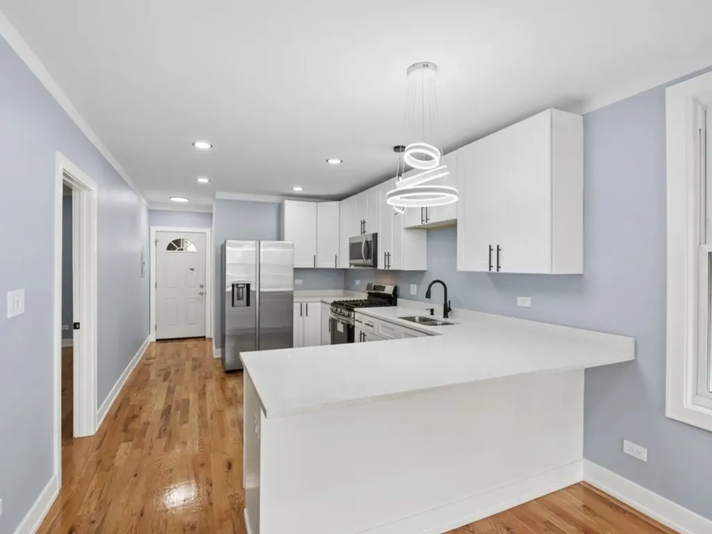 4521 South Mozart Street Chicago IL 60632