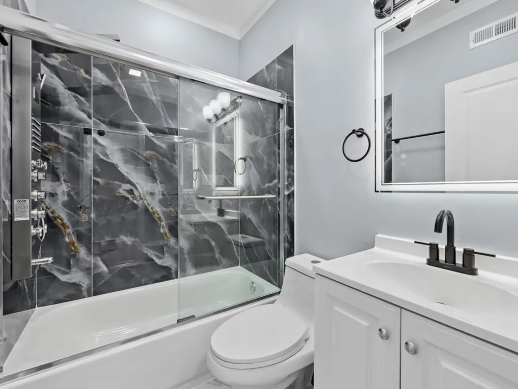 4521 South Mozart Street Chicago IL 60632