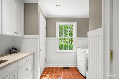 5N890 Surrey Road Wayne IL 60184