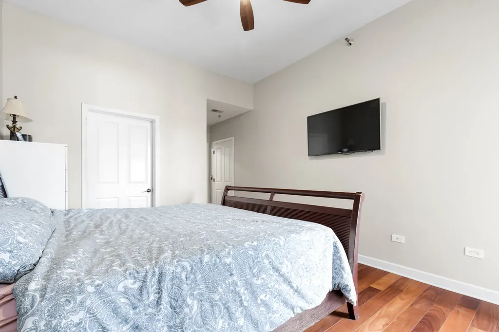 1464 South Michigan Avenue Chicago IL 60605