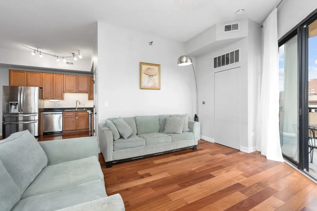1464 South Michigan Avenue Chicago IL 60605