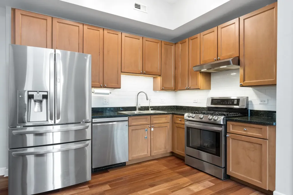 1464 South Michigan Avenue Chicago IL 60605