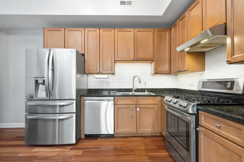 1464 South Michigan Avenue Chicago IL 60605